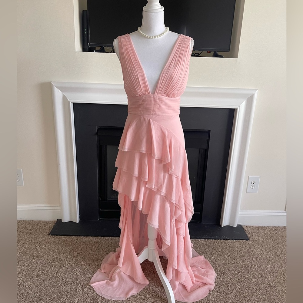 NWT Alice and Olivia Holly Low Neck Ruffle Asymmetric Maxi Dress